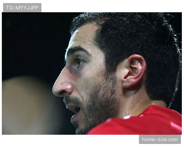 多特蒙德高位压迫体系脱节 后场站位缺乏动态弹性